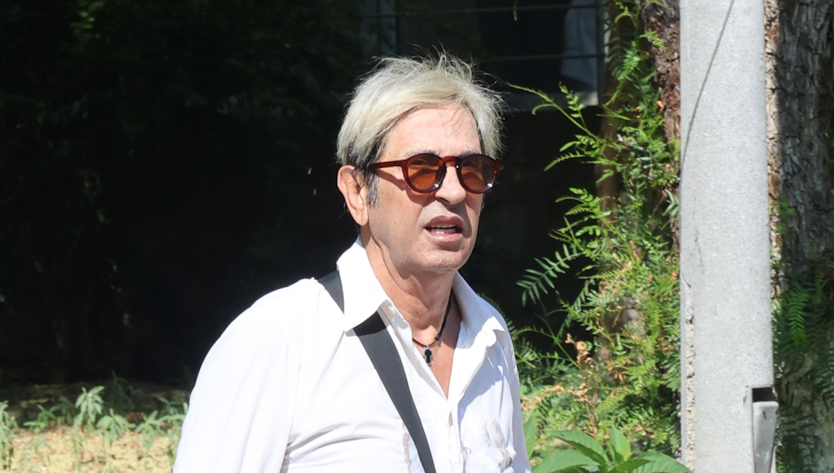 Ο Δημήτρης Παπάζογλου «καρφώνει» τον Γιώργο Τσαλίκη: Αν είχε κάτι έντονο στην προσωπικότητά του θα τον σατίριζε ο Ζαχαράτος