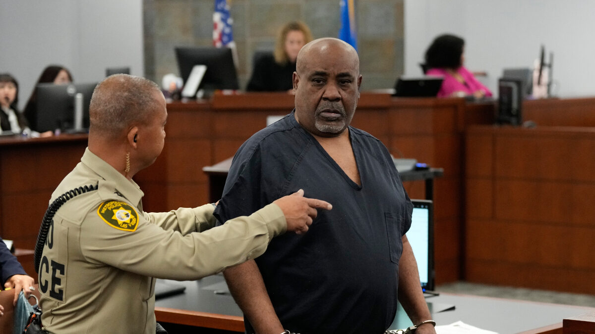 Duane Davis, right, arrives for a sentencing hearing after his murder conviction in the death of rapper Tupac Shakur on Tuesday, Oct. 13, 2026, in Las Vegas.