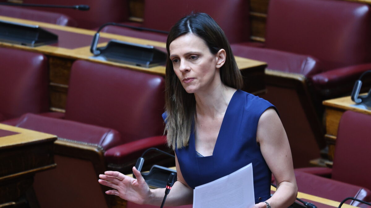 Έφη Αχτσιόγλου