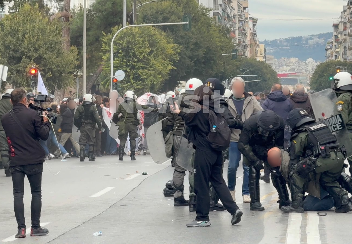 Θεσσαλονίκη: Επεισόδια σε διαμαρτυρία για την ομιλία Κασιδιάρη