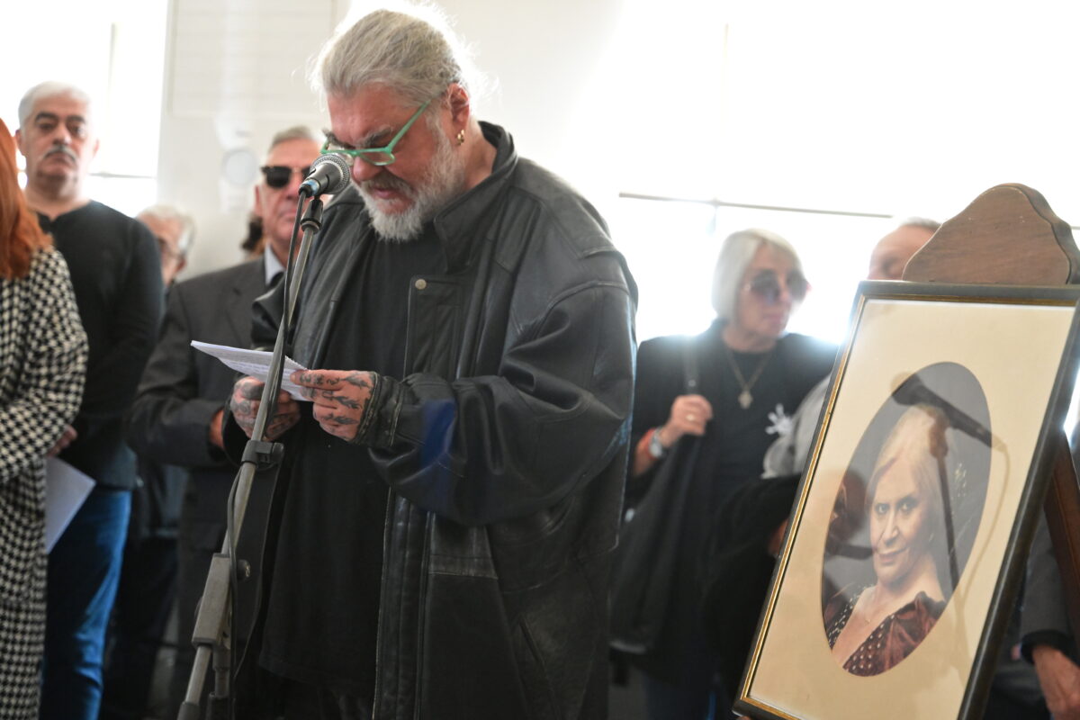Πολιτική κηδεία της Μπέτυς Βαλάση, στο Α΄ Νεκροταφείο Αθηνών. Δευτέρα 19 Οκτωβρίου 2026 (ΤΑΤΙΑΝΑ ΜΠΟΛΑΡΗ