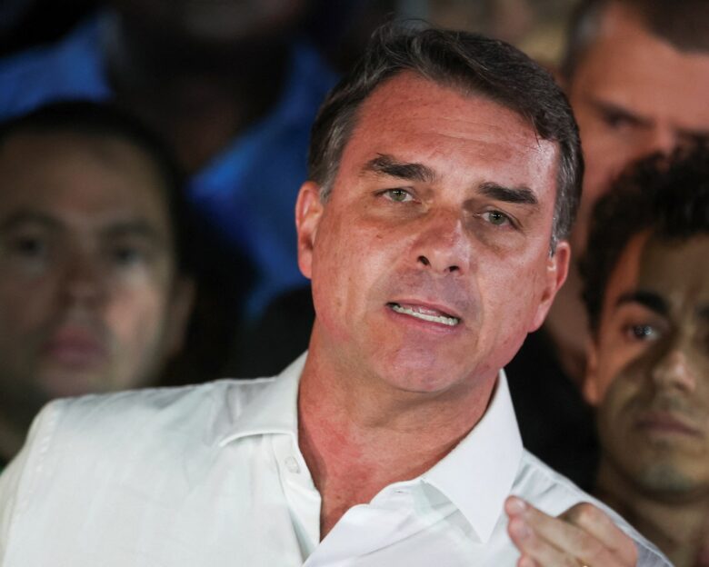 Φλάβιο Μπολσονάρο
