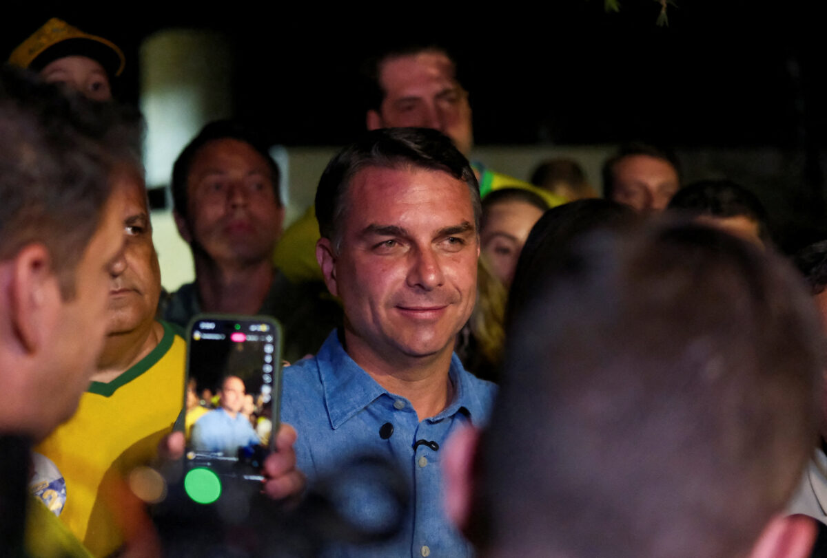 Εκλογές στη Βραζιλία: Ανατροπή με τον Φλάβιο Μπολσονάρο - Μάχη με τον Λούλα στο δεύτερο γύρο