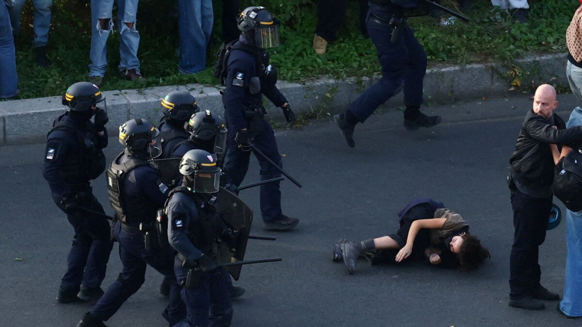 Σοβαρά επεισόδια στη Γαλλία από τις διαδηλώσεις
