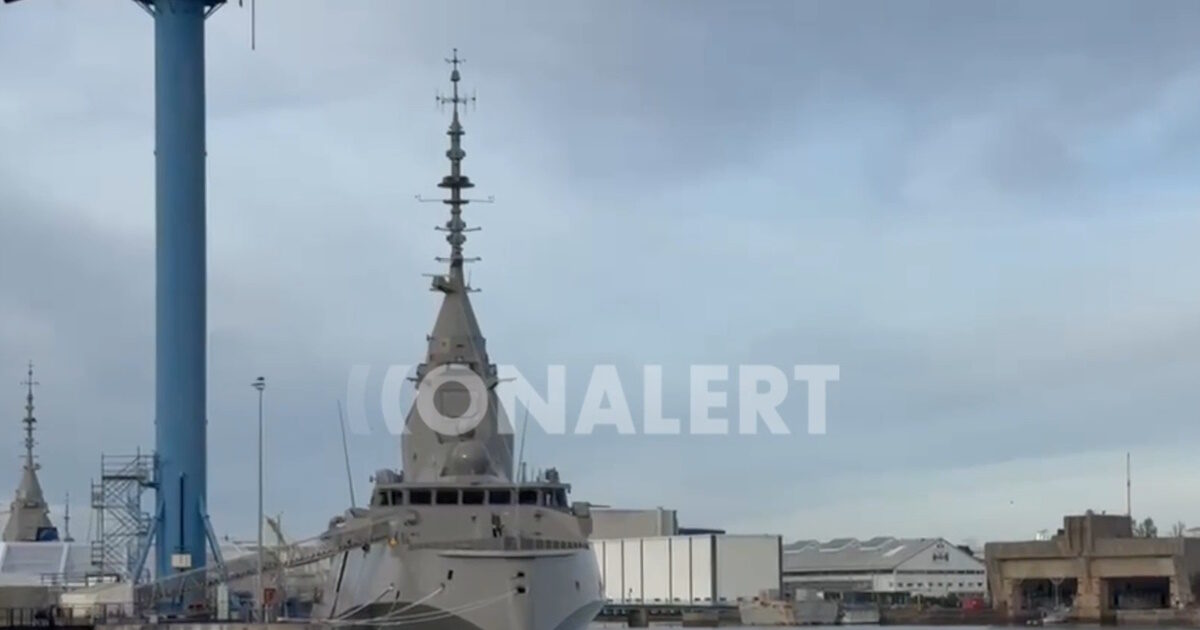 «Νέαρχος»: Η δεύτερη φρεγάτα FDI υψώνει την ελληνική σημαία στη Λοριάν «Νέαρχος»: Η δεύτερη φρεγάτα FDI υψώνει την ελληνική σημαία στη Λοριάν