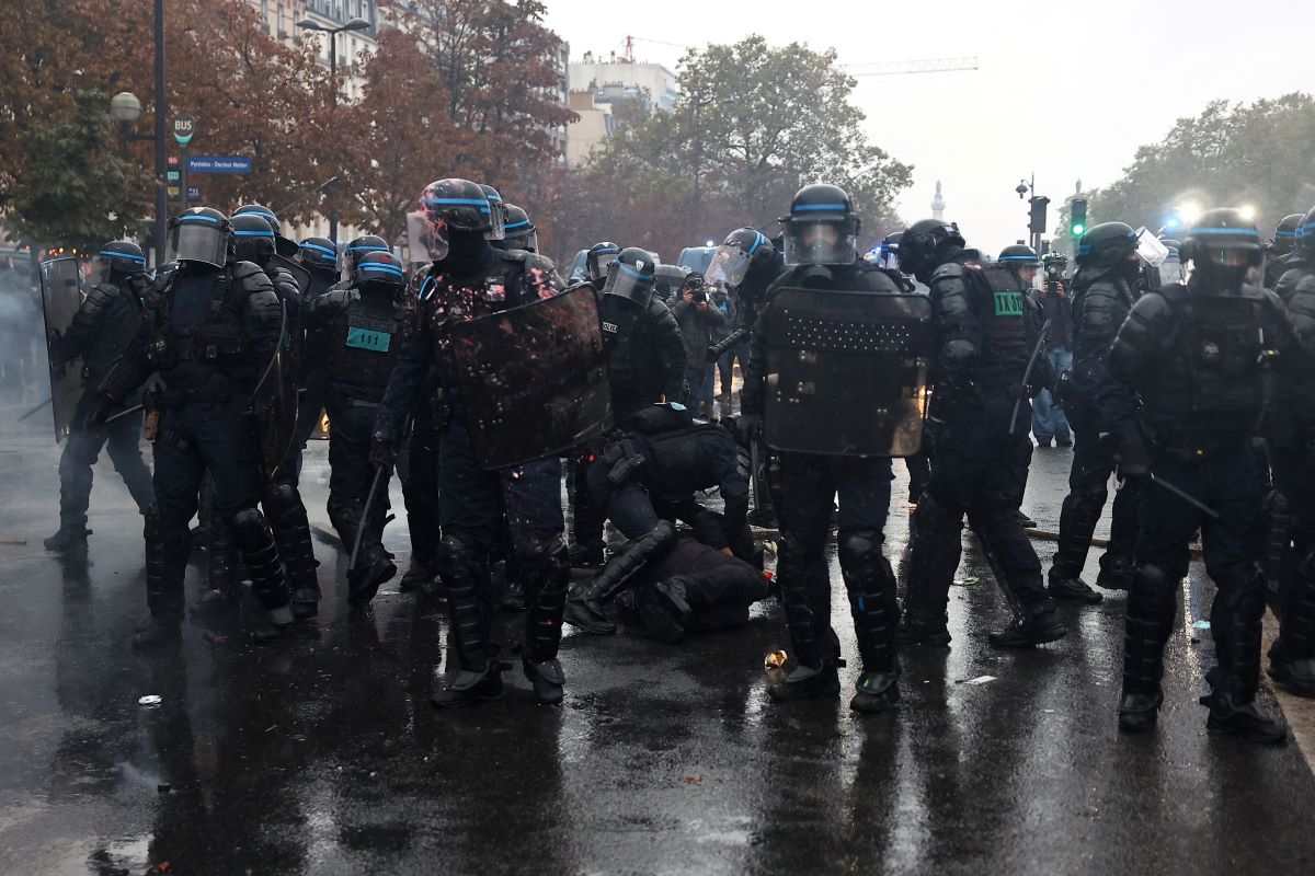 Γαλλία: 1.314 προσαγωγές σε όλη τη Γαλλία και 126 συλλήψεις στο Παρίσι - Τραυματίστηκαν 53 αστυνομικοί