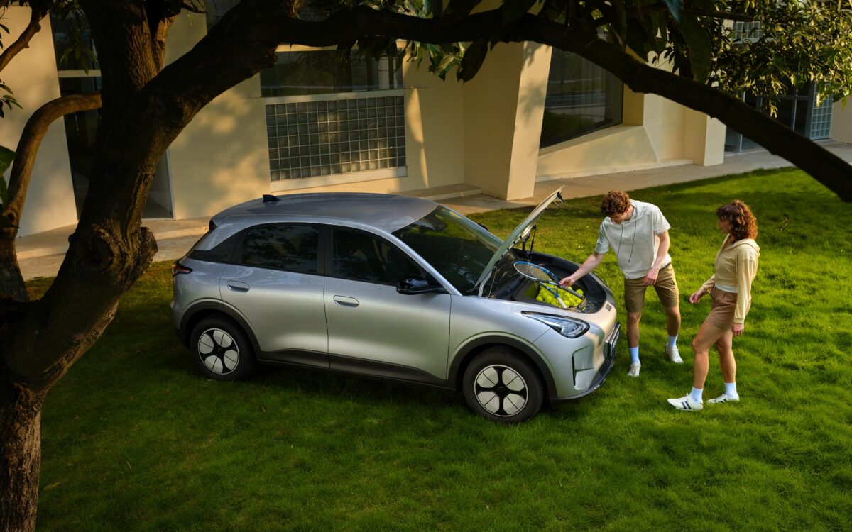 geely-e2