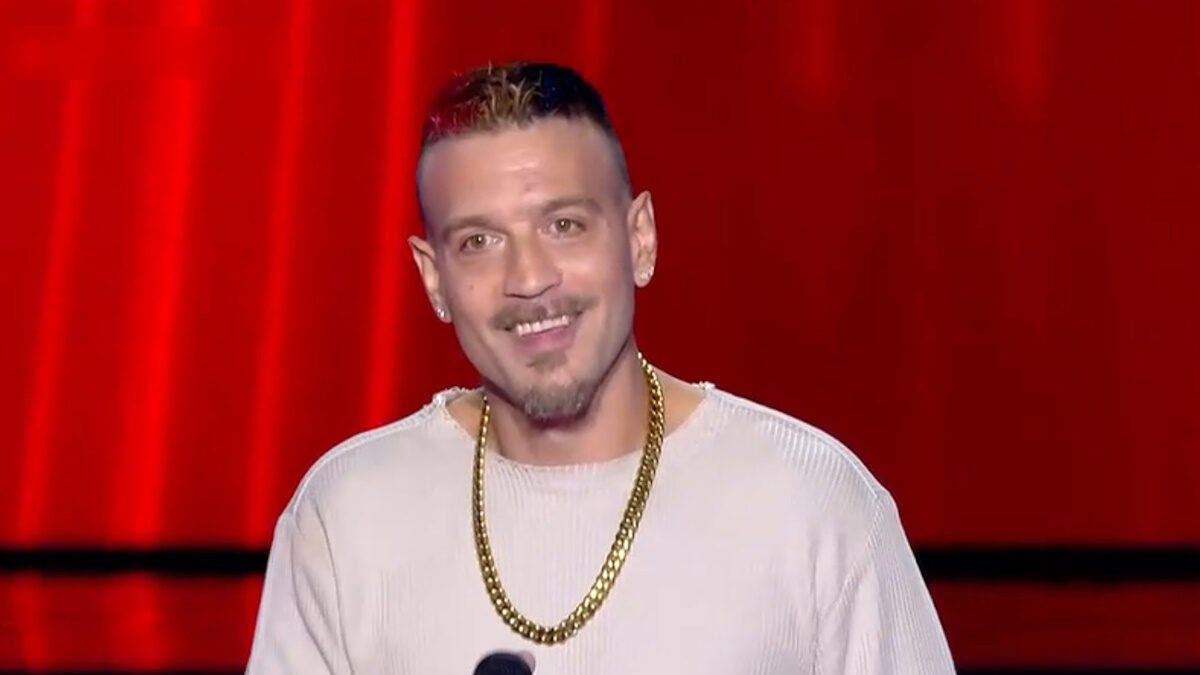 The Voice: Ο εγγονός του Γιώργου Ζαμπέτα ράπαρε – «Το καλλιτεχνικό μου είναι G Zeus»