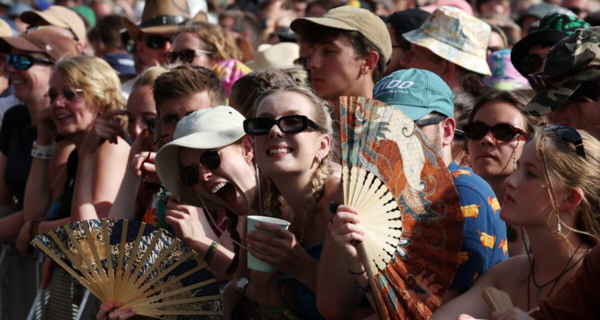 Glastonbury 2027: Εξαντλήθηκαν τα εισιτήρια του φεστιβάλ σε μόλις 42 λεπτά