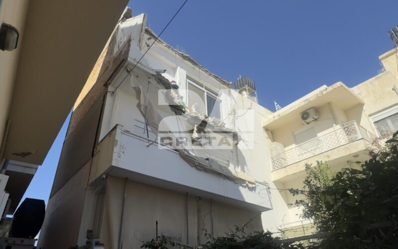 Τρόμος στο Ηράκλειο: Κατέρρευσε τμήμα πολυκατοικίας τα ξημερώματα – Σοκαριστικές εικόνες