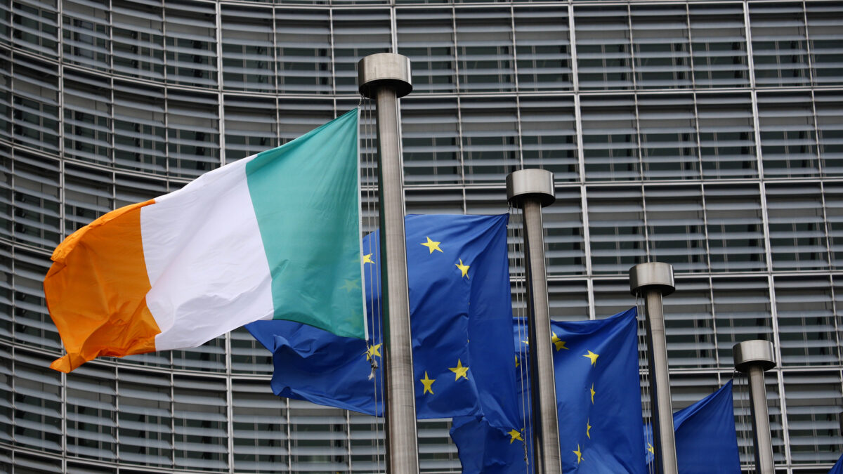 Brussels, Belgium. 6th Feb. 2019. European and Irish flags waving outside of the European Commission offices.