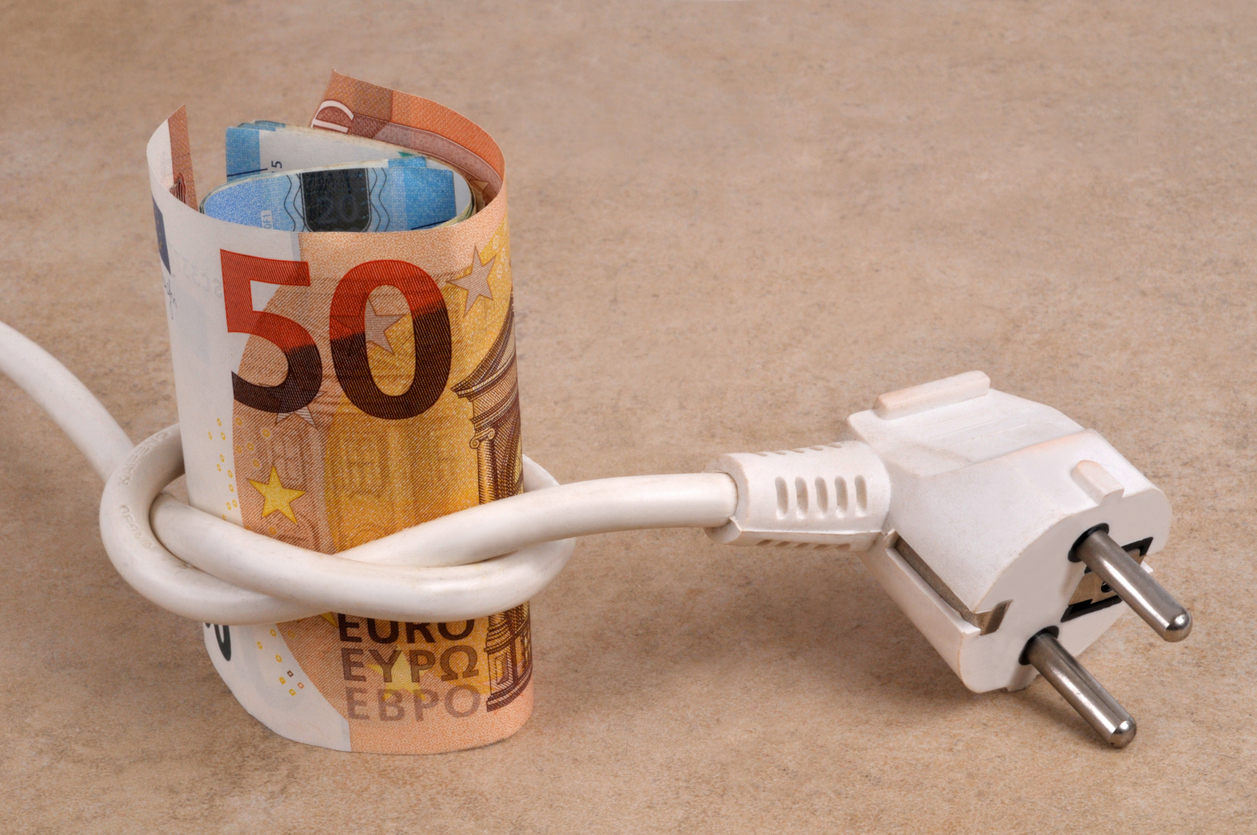 Ανεβαίνουν οι τιμές ρεύματος στα Βαλκάνια μετά το κλείσιμο του ενός αντιδραστήρα στο Κοζλοντούι