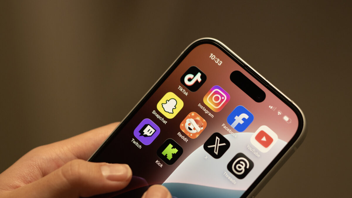 Νορβηγία: Απαγορεύει το TikTok, το Snapchat και το Roblox σε άτομα κάτω των 16 ετών