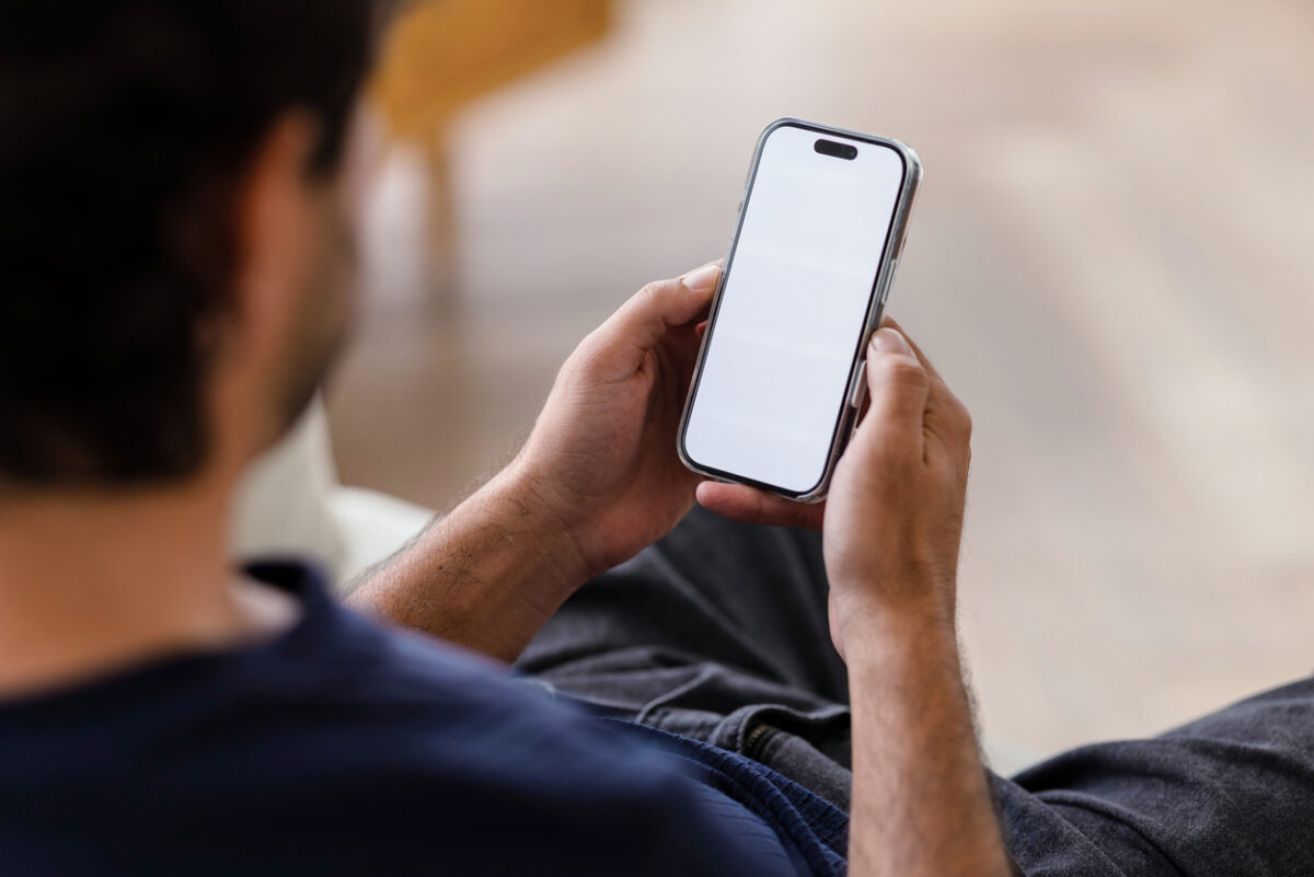 Προσοχή: Αν σας έρθει αυτό το μήνυμα στο WhatsApp μην το ανοίξετε