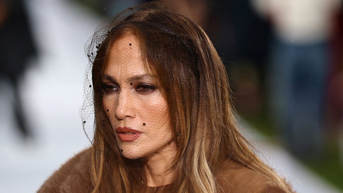 Jennifer Lopez arrives to attend Stella McCartney Spring/Summer 2027 Women's ready-to-wear collection show during Paris Fashion Week in Paris, France, September 30, 2026. REUTERS/Sarah Meyssonnie
