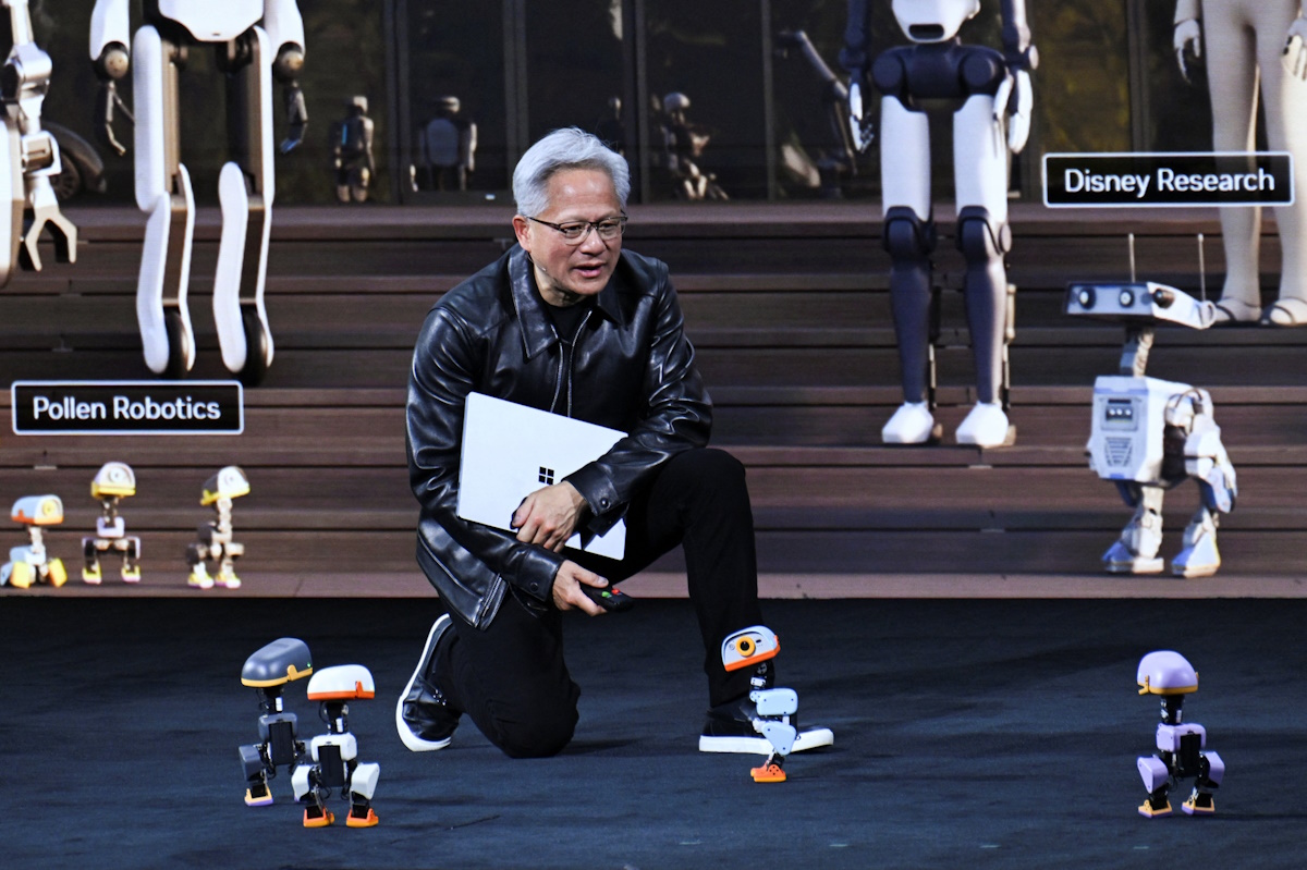 Wall Street Journal: Σε κλοιό κατασκόπων από την Κίνα ο CEO της Nvidia – Έρευνα για γυναίκα πληροφοριοδότη