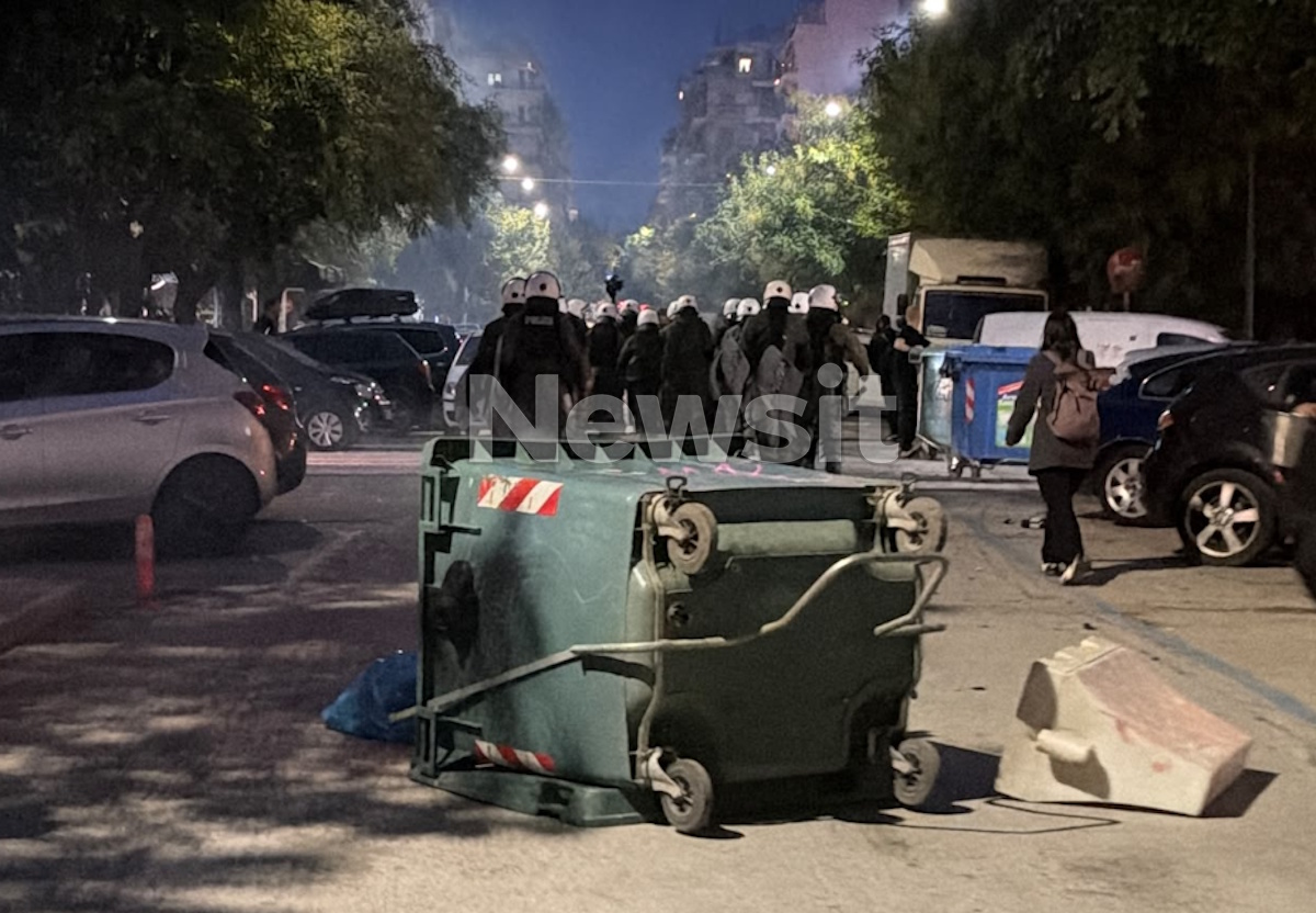 Θεσσαλονίκη: Επεισόδια σε διαμαρτυρία για την ομιλία Κασιδιάρη