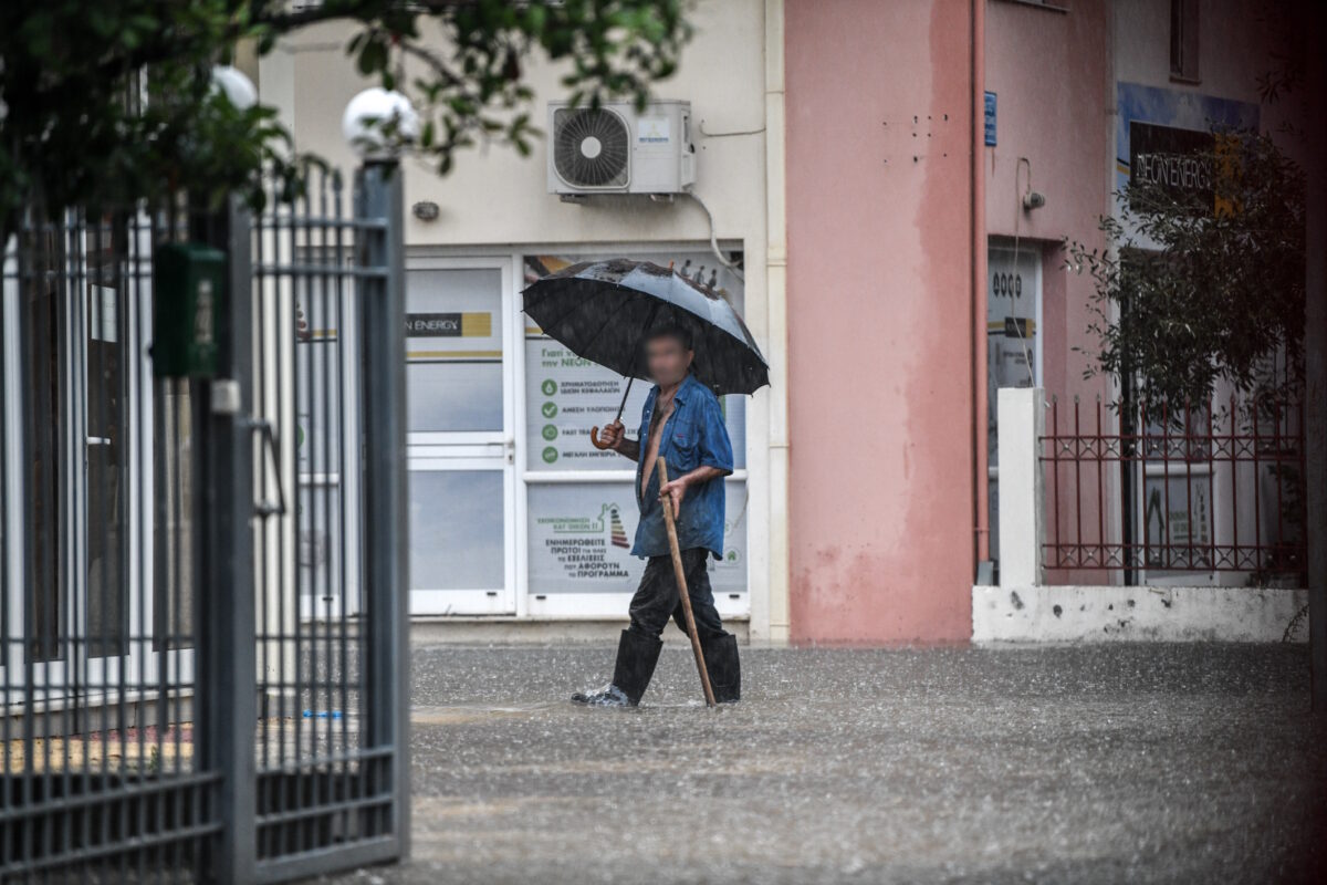 Κακοκαιρία: Ισχυρές καταιγίδες σε Αιγαίο και Κρήτη μέχρι την Κυριακή και άνεμοι έως 9 μποφόρ – Επικαιροποιήθηκε το έκτακτο δελτίο