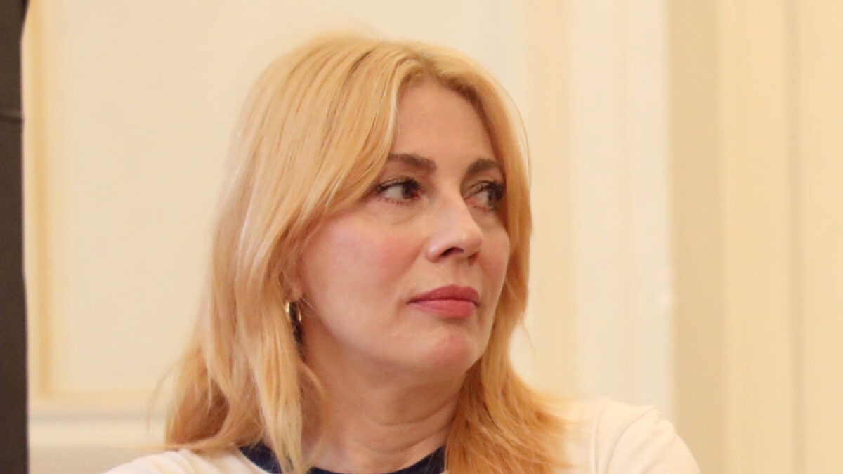 Σμαράγδα Καρύδη