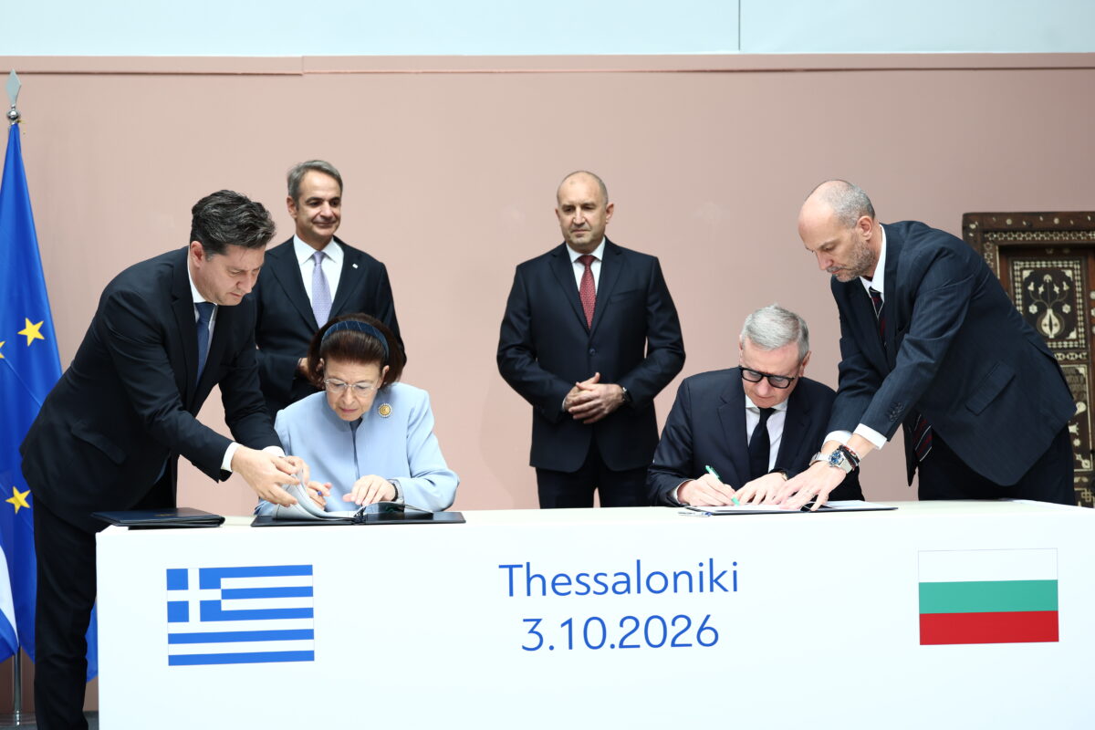 Παρουσία του Πρωθυπουργού Κυριάκου Μητσοτάκη και του Πρωθυπουργού της Βουλγαρίας Rumen Radev, η τελετή υπογραφής πρωτοκόλλου για την παράδοση-παραλαβή κειμηλίων μεταξύ Ελλάδας και Βουλγαρίας, στο Μουσείο Βυζαντινού Πολιτισμού στην Θεσσαλονίκη. Σάββατο 3 Οκτωβρίου 2026 (ΒΑΣΙΛΗΣ ΒΕΡΒΕΡΙΔΗΣ