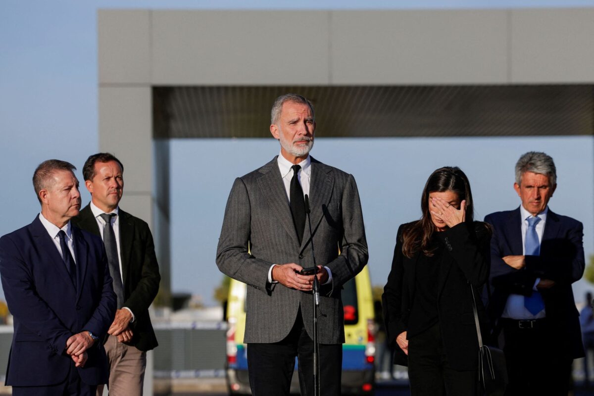 Ο βασιλιάς Φελίπε και η βασίλισσα Λετίθια επισκέφθηκαν νοσοκομείο στο Τολέδο
