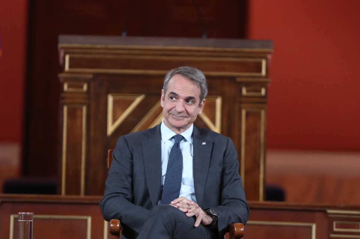 Συνέδριο "Διάλογοι για την Αθήνα. Από τον μύθο στη σύγχρονη πόλη" στο Εθνικό και Καποδιστριακό Πανεπιστήμιο Αθηνών.Εμβάθυνση στα ιστορικά θεμέλια της πόλης, από την αρχαιότητα έως τη σύγχρονη πολιτική κουλτούρα, τις ευκαιρίες για τους νέους, τις οικονομικές προοπτικές, την αστική λειτουργικότητα, την ανθεκτικότητα στην κλιματική αλλαγή, τη βιώσιμη κινητικότητα, την "πόλη των 15 λεπτών" και τη μετασχηματιστική δύναμη των τεχνών και του πολιτισμού στη διαμόρφωση μιας ζωντανής μητρόπολης του 21ου αιώνα. Τρίτη 6 Οκτωβρίου 2026. (ΣΩΤΗΡΗΣ ΔΗΜΗΤΡΟΠΟΥΛΟΣ