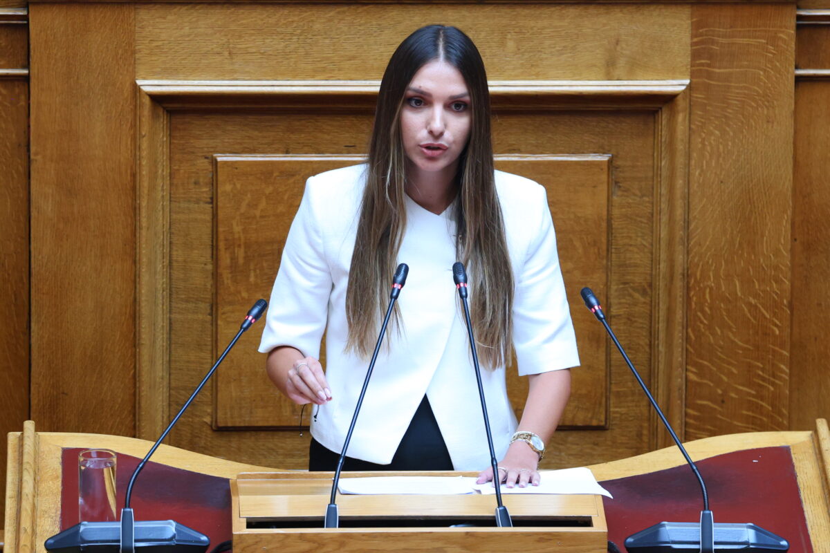 Στο ΠΑΣΟΚ η Μυρτώ Κοροβέση - Συναντήθηκε με τον Νίκο Ανδρουλάκη