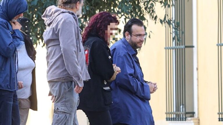 Ο Φίλιππος Καμπούρης στην Ευελπίδων