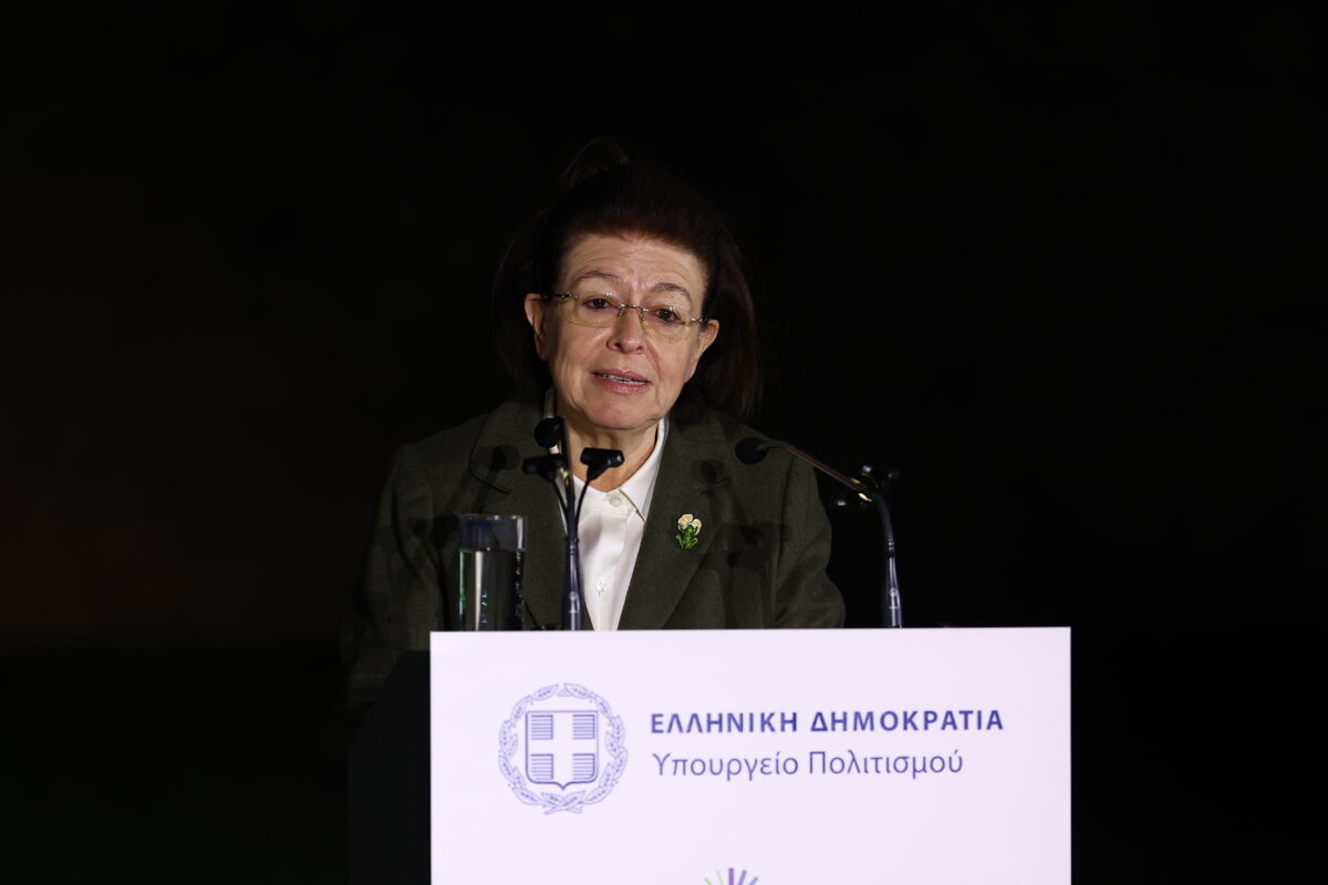 lefkos pirgos lina mendoni