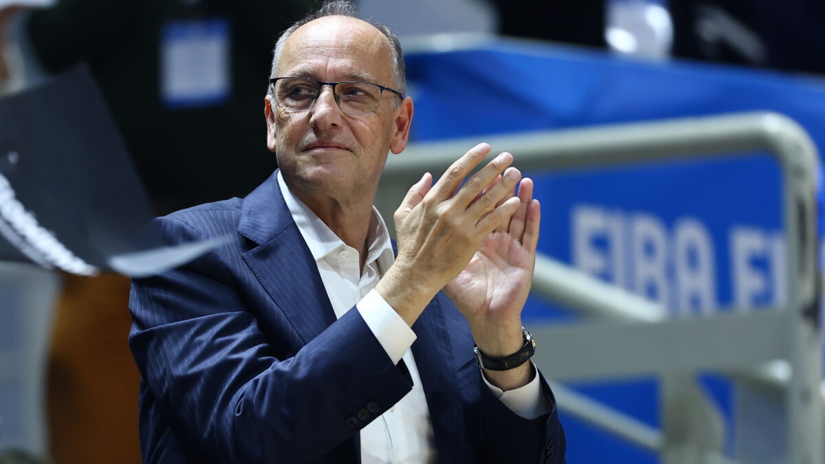 Ο πρόεδρος της ΕΟΚ Βαγγέλης Λιόλιος