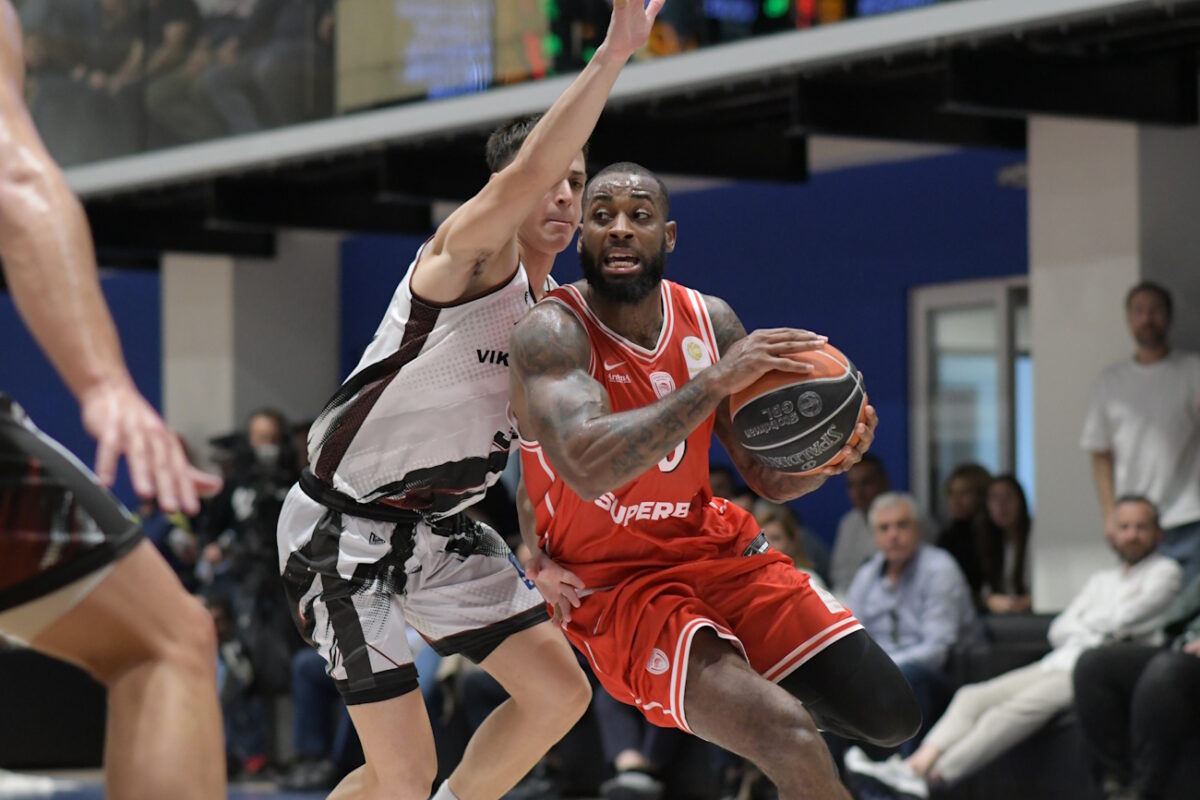 Vikos Φalcons - Ολυμπιακός 68-79: Ο Μίλερ-ΜακΙντάιρ «έλαμψε» στην εκτός έδρας νίκη των Πειραιωτών στη GBL