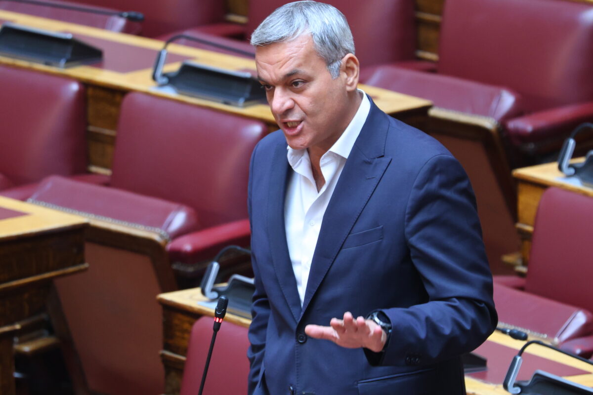 Ο Χάρης Μαμουλάκης παραιτήθηκε από βουλευτής | Επικαιρότητα στο LivePress.gr