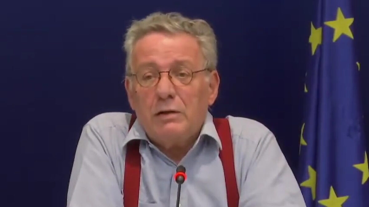 Ο Μανώλης Χαιρετάκης
