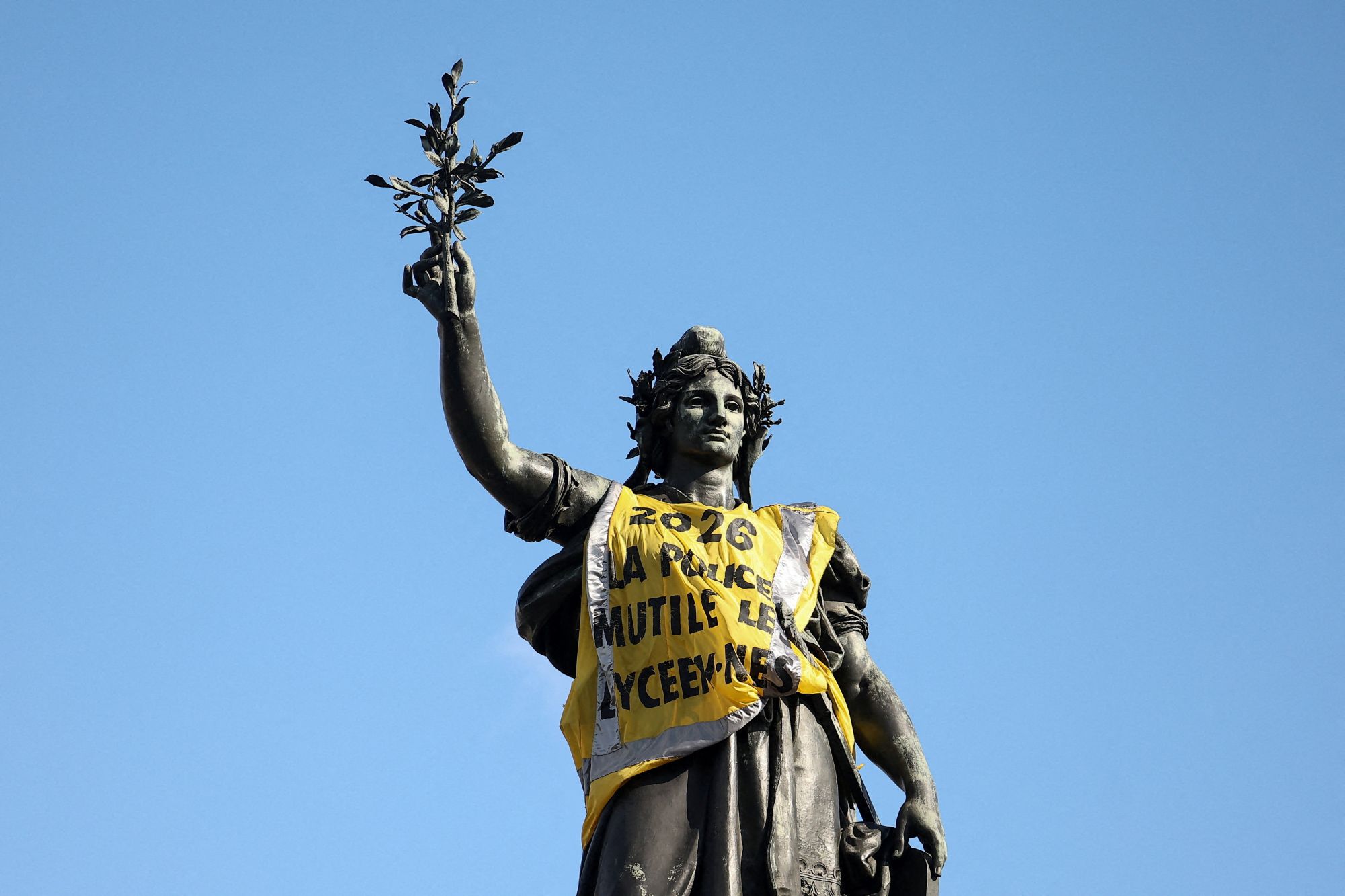 Γαλλία: «Πράξη δεύτερη» στις διαδηλώσεις – Τα Κίτρινα Γιλέκα στους δρόμους του Παρισιού το Σάββατο