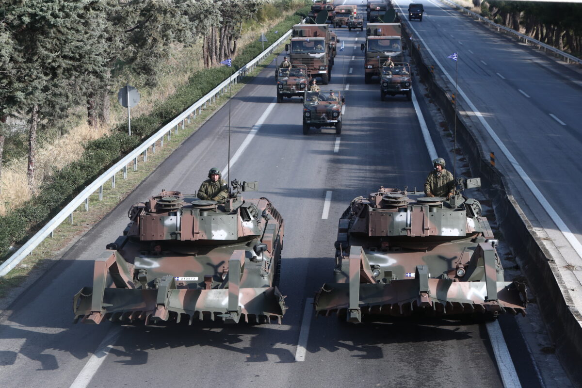 Δοκιμαστική στρατωτική παρέλαση στη Θεσσαλονίκη. Πέμπτη 22 Οκτωβρίου 2026 (ΣΩΤΗΡΗΣ ΤΡΥΨΑΝΗΣ