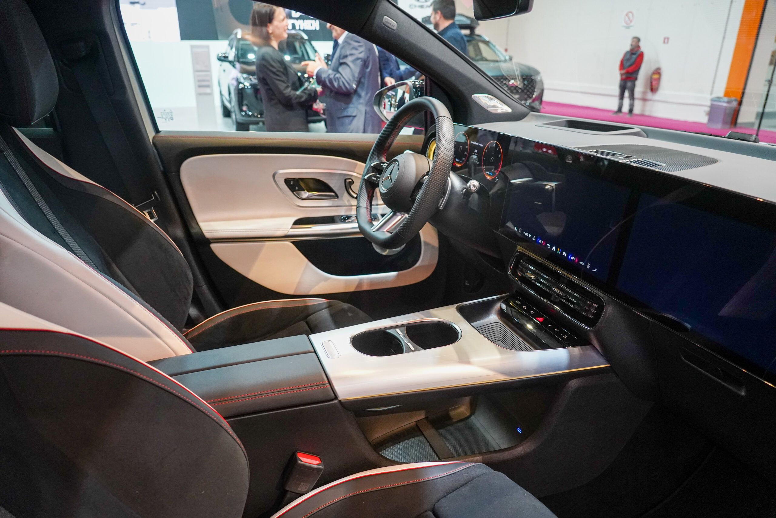 merecdes-benz-gla-hybrid