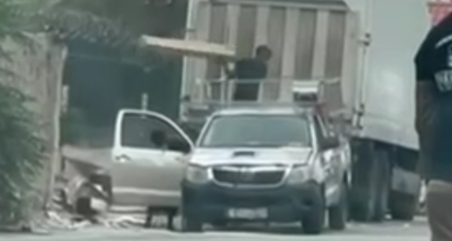 Συνελήφθησαν μετά από καταδίωξη, δύο άτομα που πέταγαν μπάζα στον Βοτανικό