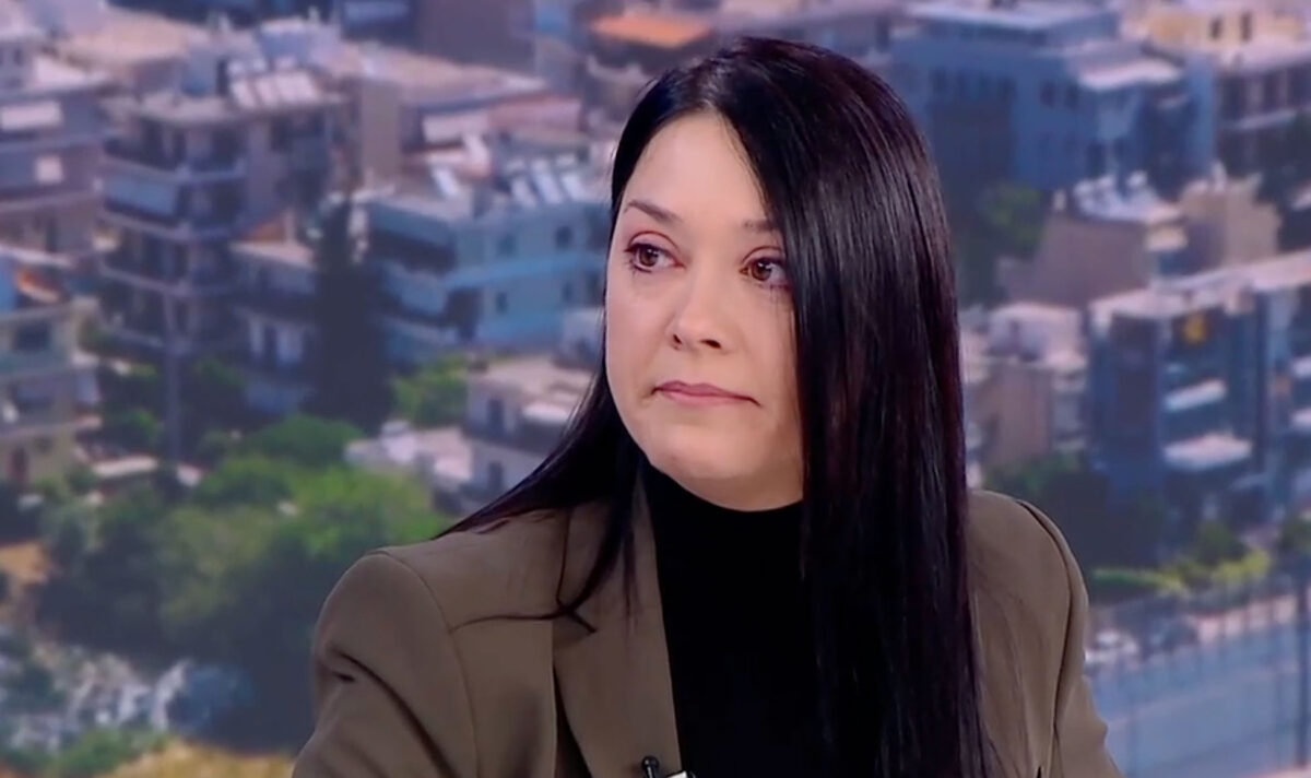 Προσωπική επίθεση Μακάριου Λαζαρίδη στη Νάντια Γιαννακοπούλου - Αγριος καυγάς on air -  Δάκρυσε από την ένταση η βουλευτής του ΠΑΣΟΚ