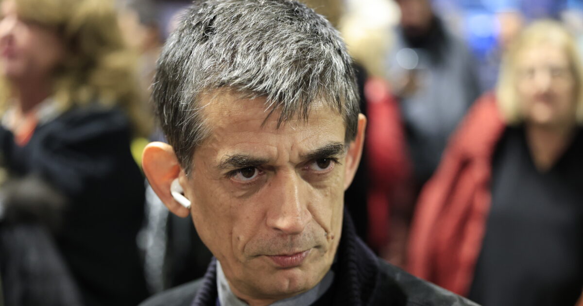 Καρανίκας κατά Τσίπρα: «Έκανε ιδιωτικό κόμμα με πολιτικά ρετάλια Καρανίκας κατά Τσίπρα: «Έκανε ιδιωτικό κόμμα με πολιτικά ρετάλια