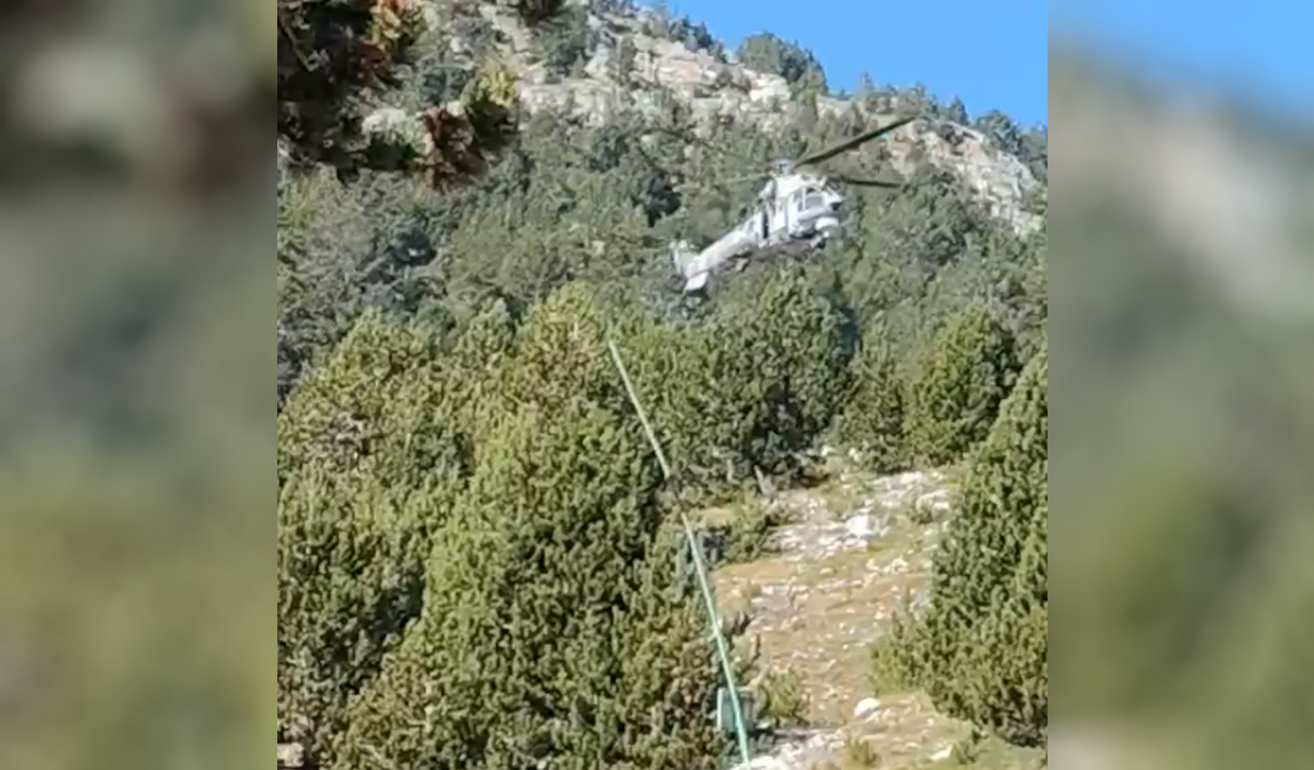 Όλυμπος: Στο νοσοκομείο με τροφική δηλητηρίαση οι 6 μαθητές – Βίντεο με την αεροδιακομιδή τους από το καταφύγιο