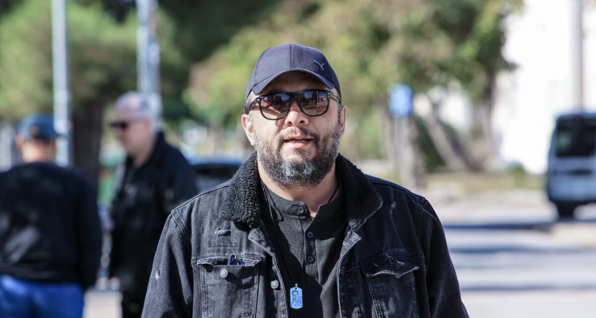 Δίκη για Τέμπη: Αποχώρησε με φορείο ο Πάνος Ρούτσι