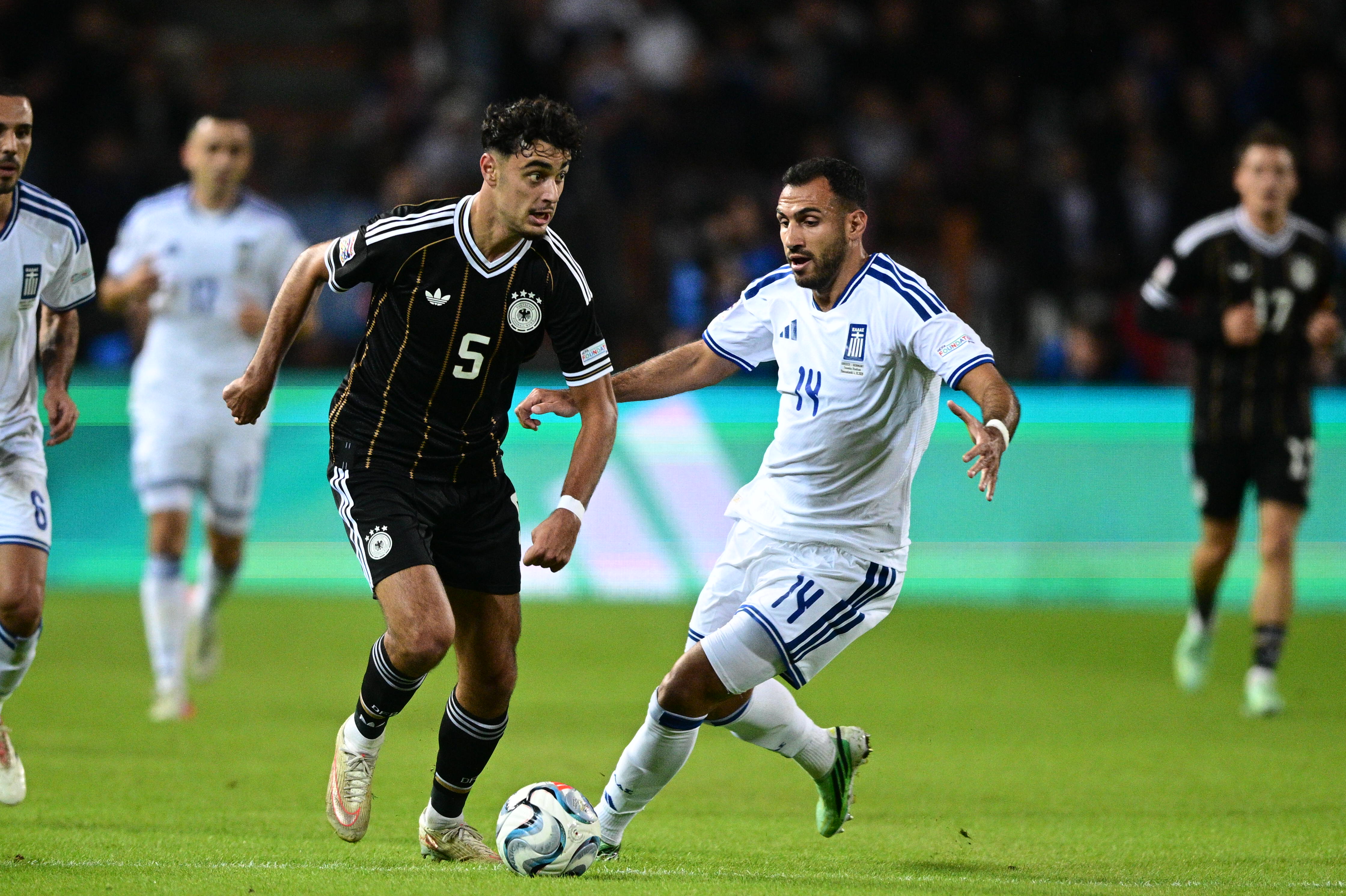 Ελλάδα - Γερμανία 0-0 live: Η Μάνσαφτ πιέζει για το γκολ στην Τούμπα - Η Εθνική ποδοσφαίρου δεν μπορεί να κρατήσει την μπάλα