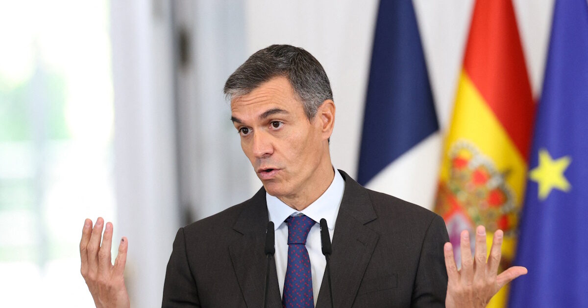 Politico: Ο Σάντσεθ στοχεύει στην επανεκλογή του με φόντο τη στεγαστική κρίση στην Ισπανία Politico: Ο Σάντσεθ στοχεύει στην επανεκλογή του με φόντο τη στεγαστική κρίση στην Ισπανία