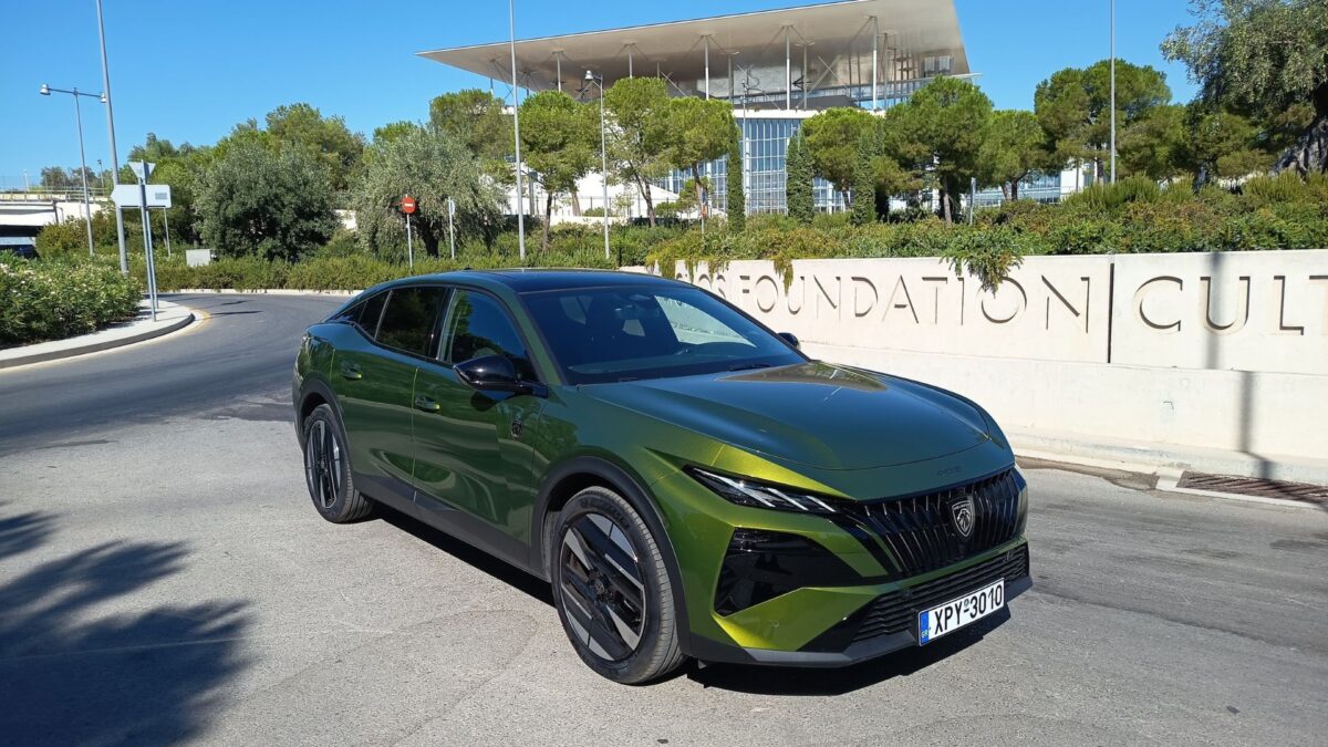 Peugeot 408 1.2 Hybrid - Δοκιμή: Απόδοση, ποιότητα κατασκευής και κύλισης