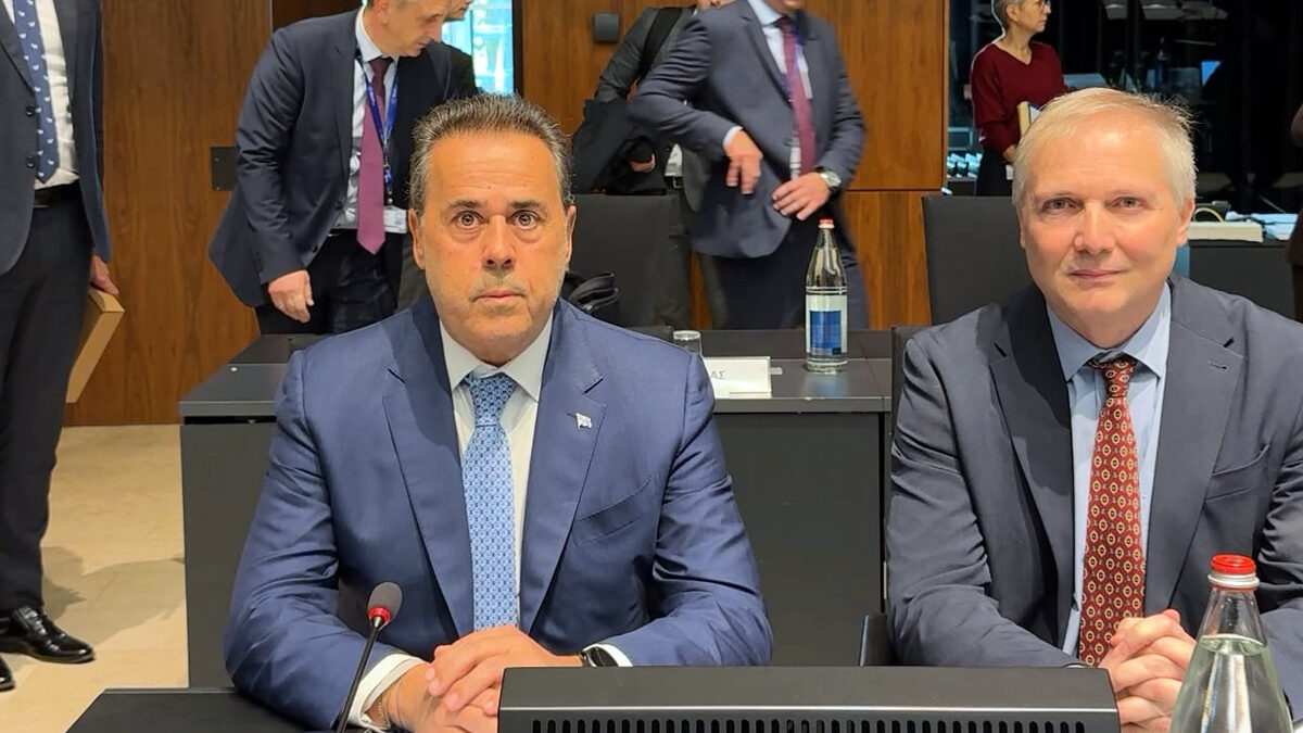 Ο Υπουργός Περιβάλλοντος και Ενέργειας Σταύρος Παπασταύρου, στο Λουξεμβούργο