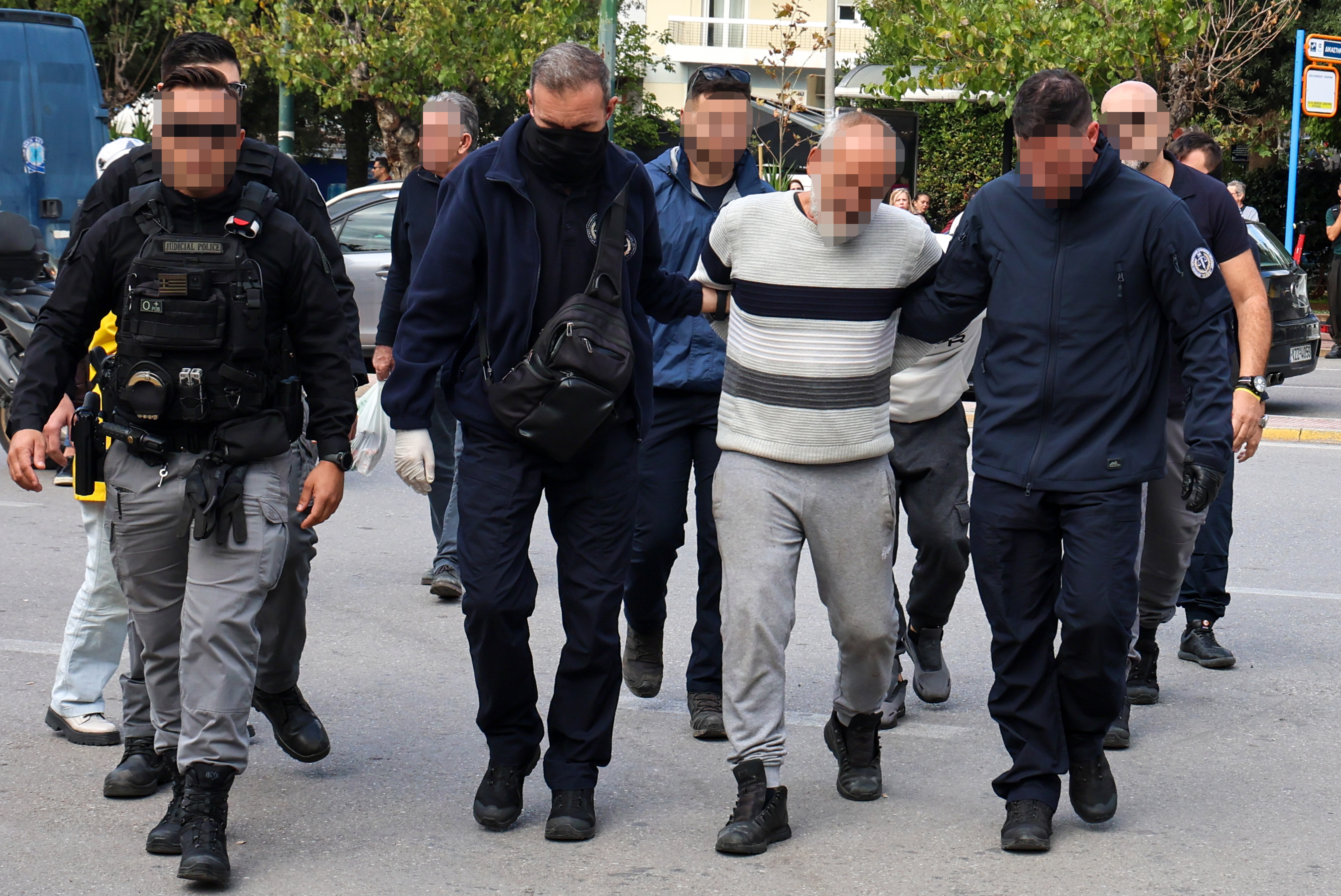 Για χαλκό αξίας 60 ευρώ προκλήθηκε η έκρηξη στην Πλάκα με τους 6 νεκρούς - Ελλιπές το σύστημα ασφαλείας στο μοιραίο κτίριο