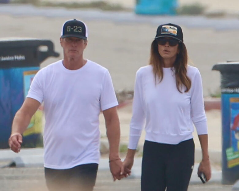 Cindy Crawford and Rande Gerber were spotted walking together at Zuma Beach in Malibu, California, in their first public appearance