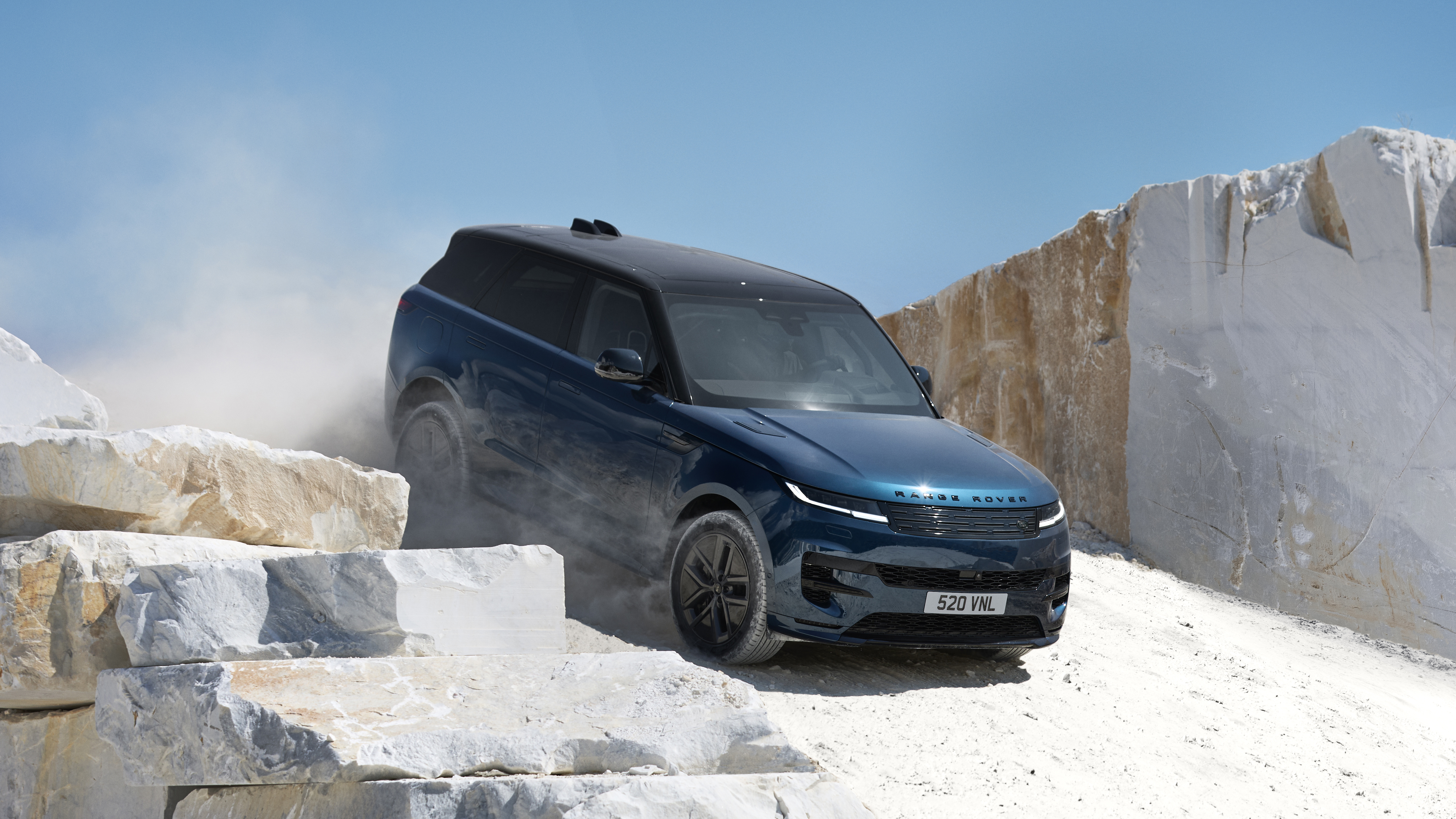 Το νέο Range Rover Sport Electric με έως 550PS διαθέσιμο για παραγγελία