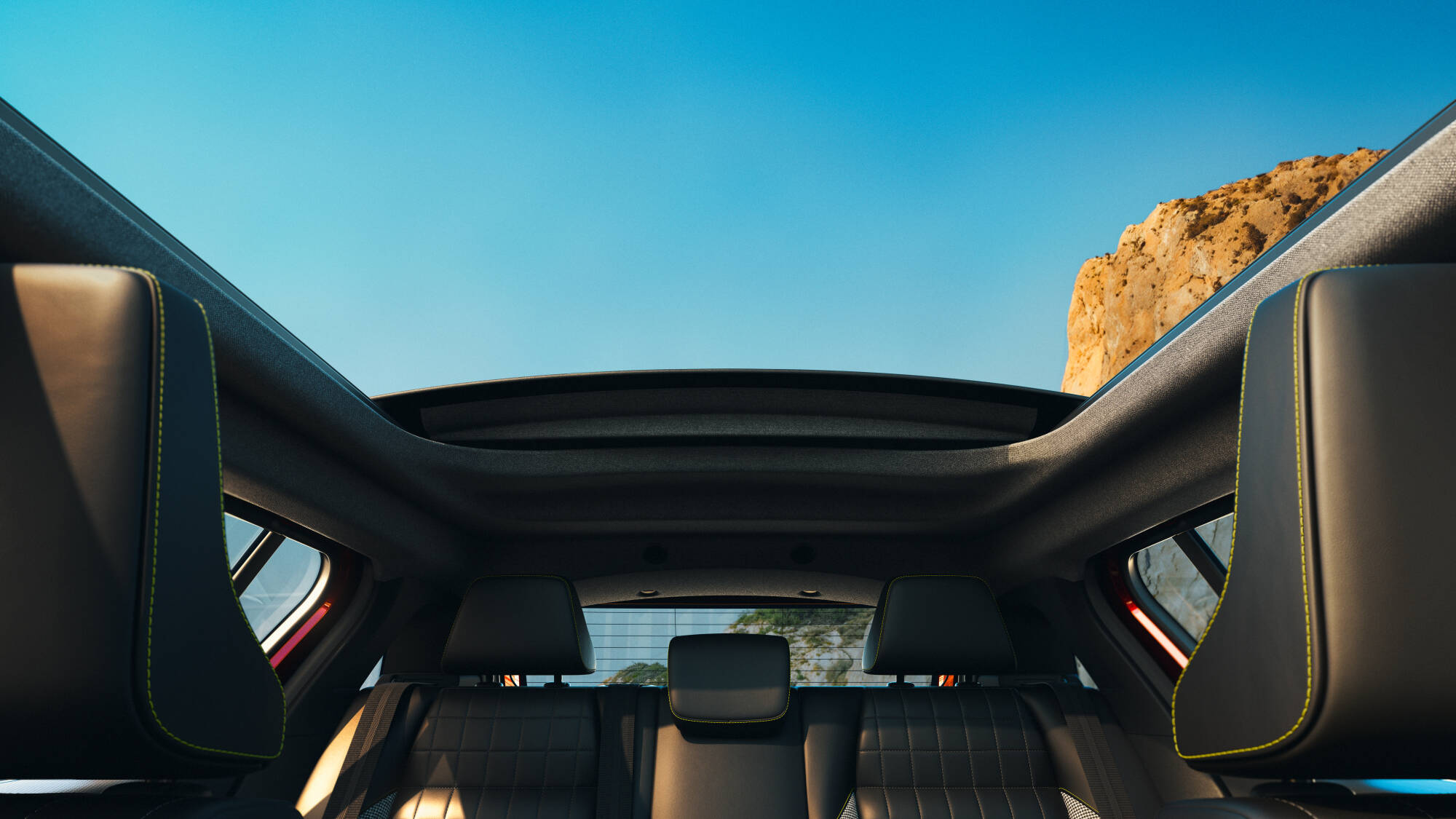 renault-4-e-tech-electric-cancas-roof-