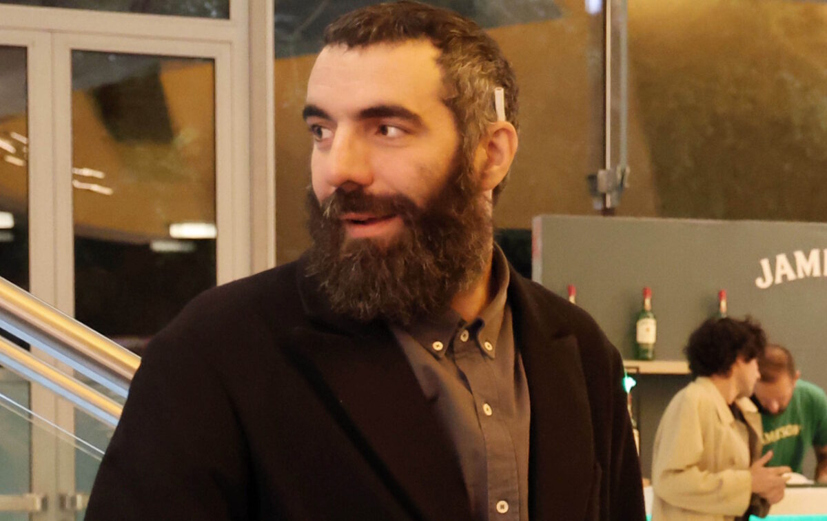 Ρομέν Γαβράς: «Δεν θα έπρεπε να είμαι σκηνοθέτης, αλλά βοσκός στην Αρκαδία»